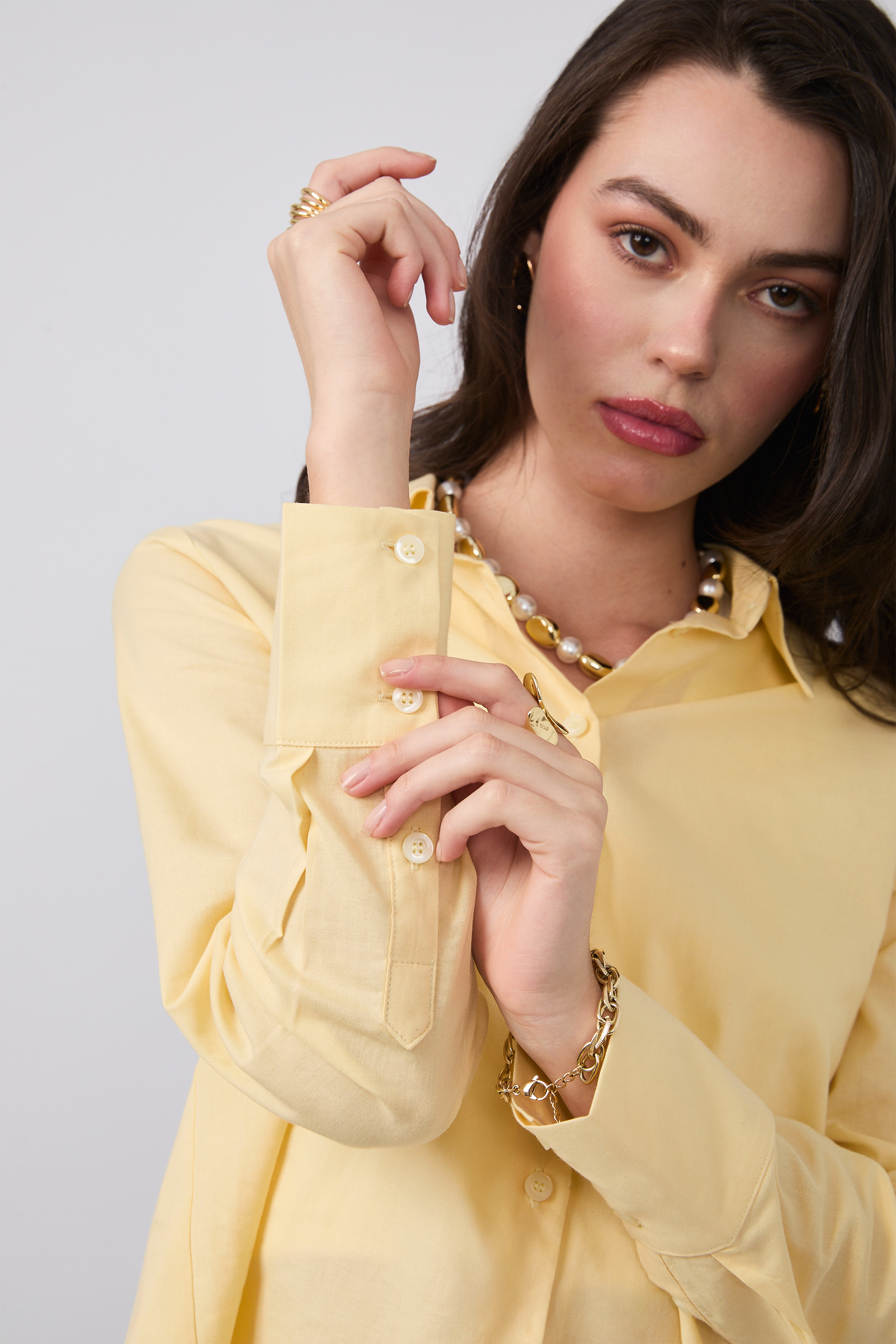 BLUSA CAMISERA CON BOTONES DELANTEROS Y POSTERIORES AMARILLO - BILBAO