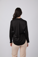 Blusa de Seda Negro