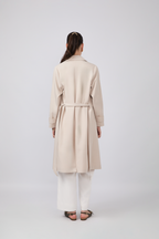 Gabardina larga con abertura y bolsillos funcionales Beige - Becca