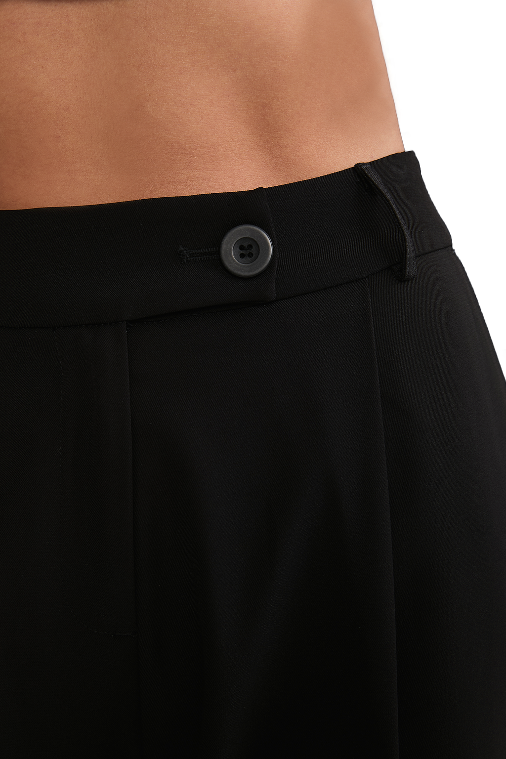 Paris semi-palazzo pants with pleats and pockets, Black.