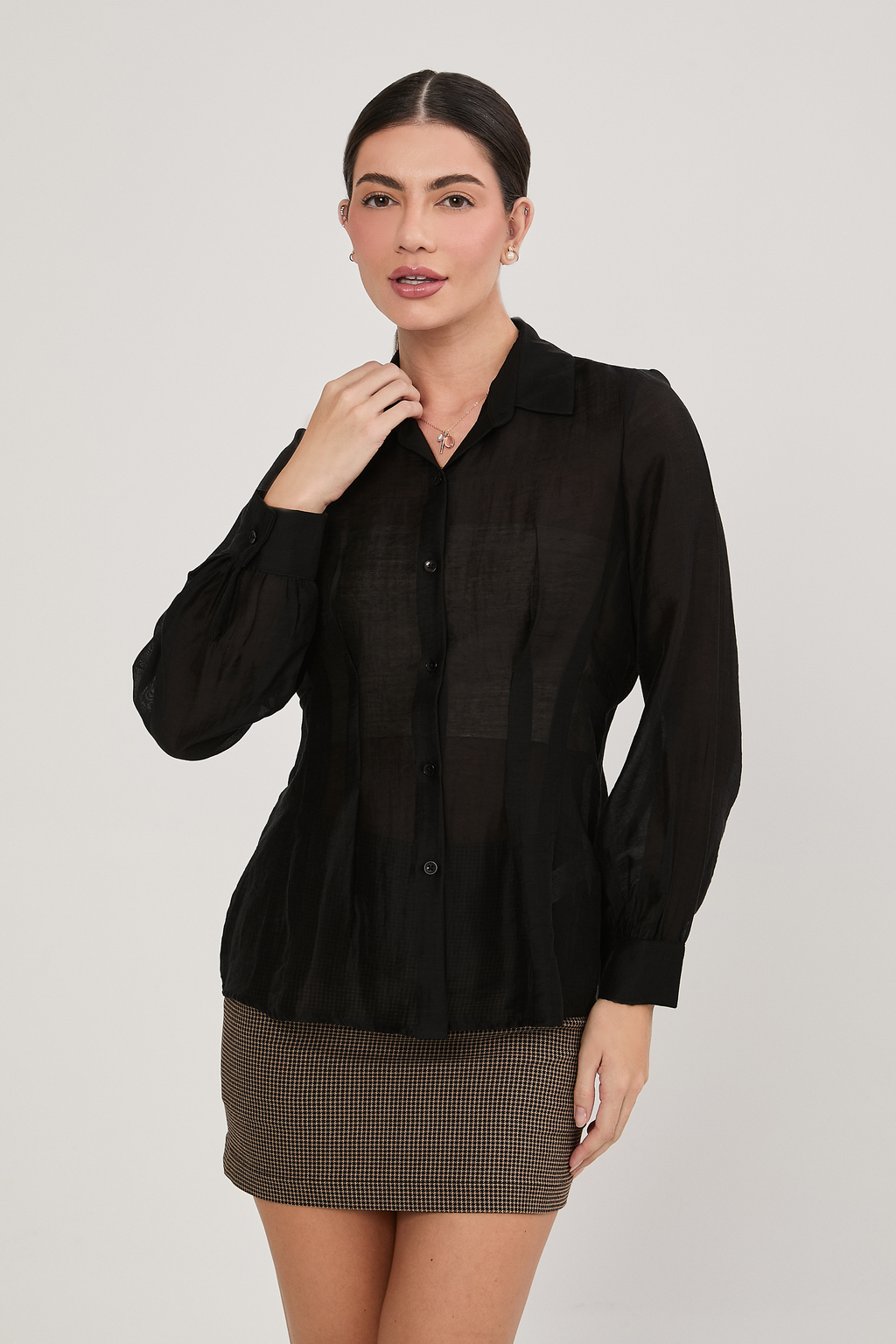 BLUSA CAMISERA MANGA CON PINZAS NEGRO - ARABELLA [PRE-VENTA]