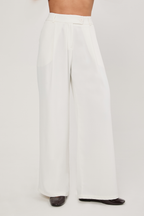 Pantalón semi palazo con pinzas y bolsillos Perla- Paris