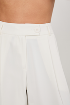 Pantalón semi palazo con pinzas y bolsillos Perla- Paris