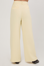 Pantalón semi palazo con pinzas y bolsillos AMARILLO - Paris