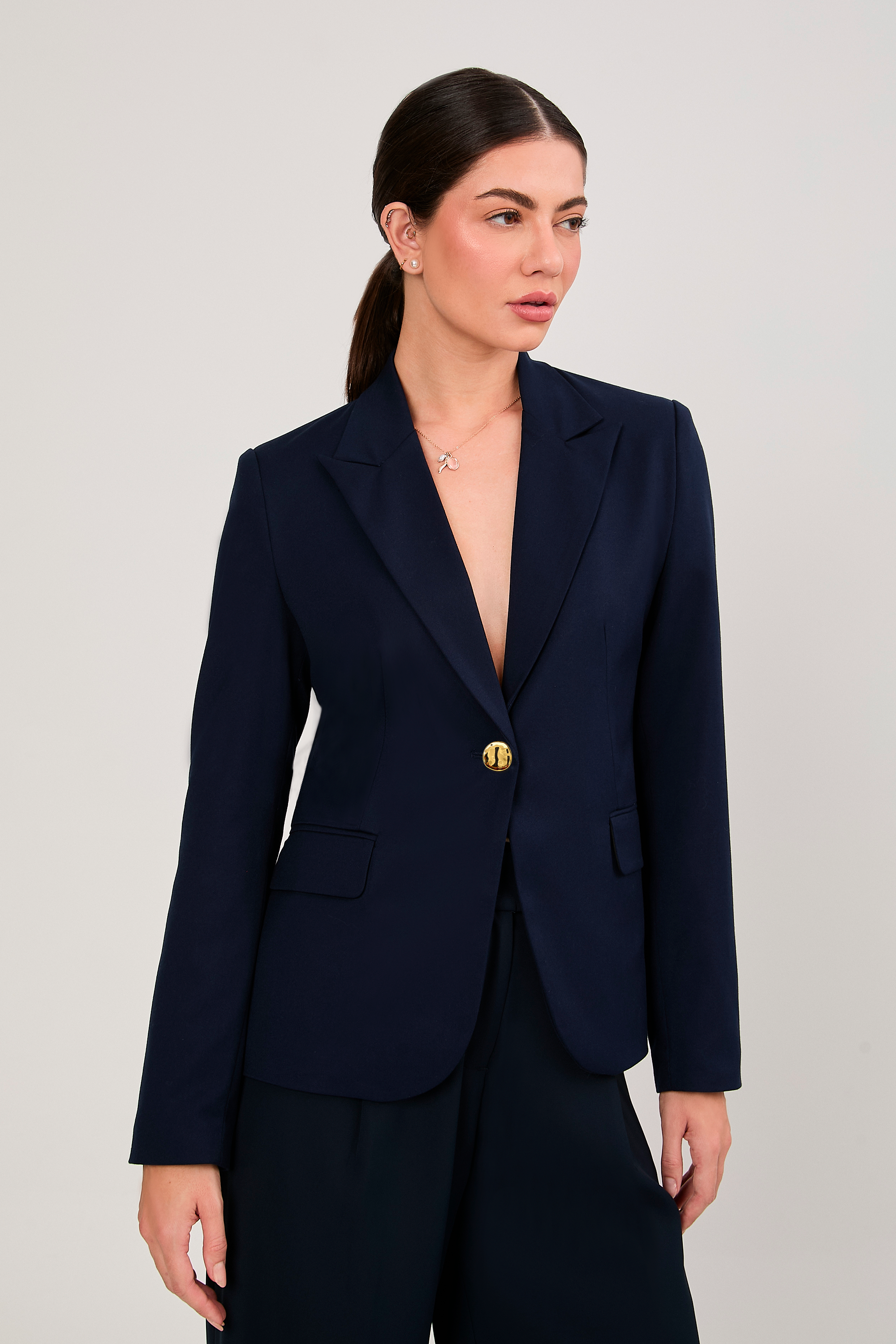 BLAZER SASTRERO ENTALLADO CON BOTON METALICO MARINO - KAJUN