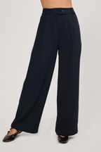 Pantalón semi palazo con pinzas y bolsillos Marino - Paris