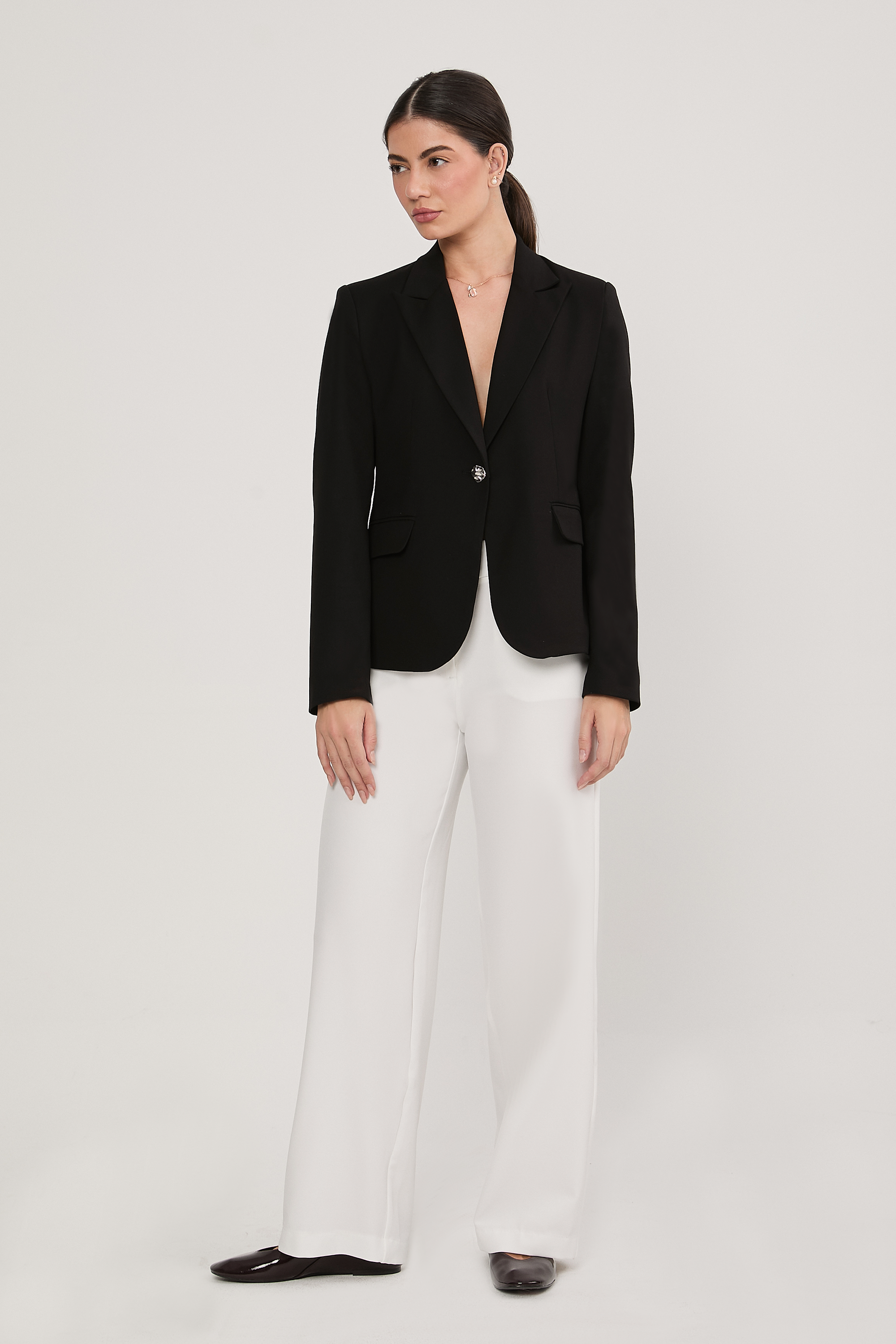 PANTALON SEMI PALAZZO CON BOLSILLOS LATERALES PERLA - DHALIA
