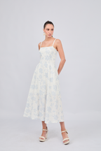 VESTIDO CON CORREA Y TIRAS REMOVIBLES CON BOLSILLOS LABRADO CELESTE - CAISSA