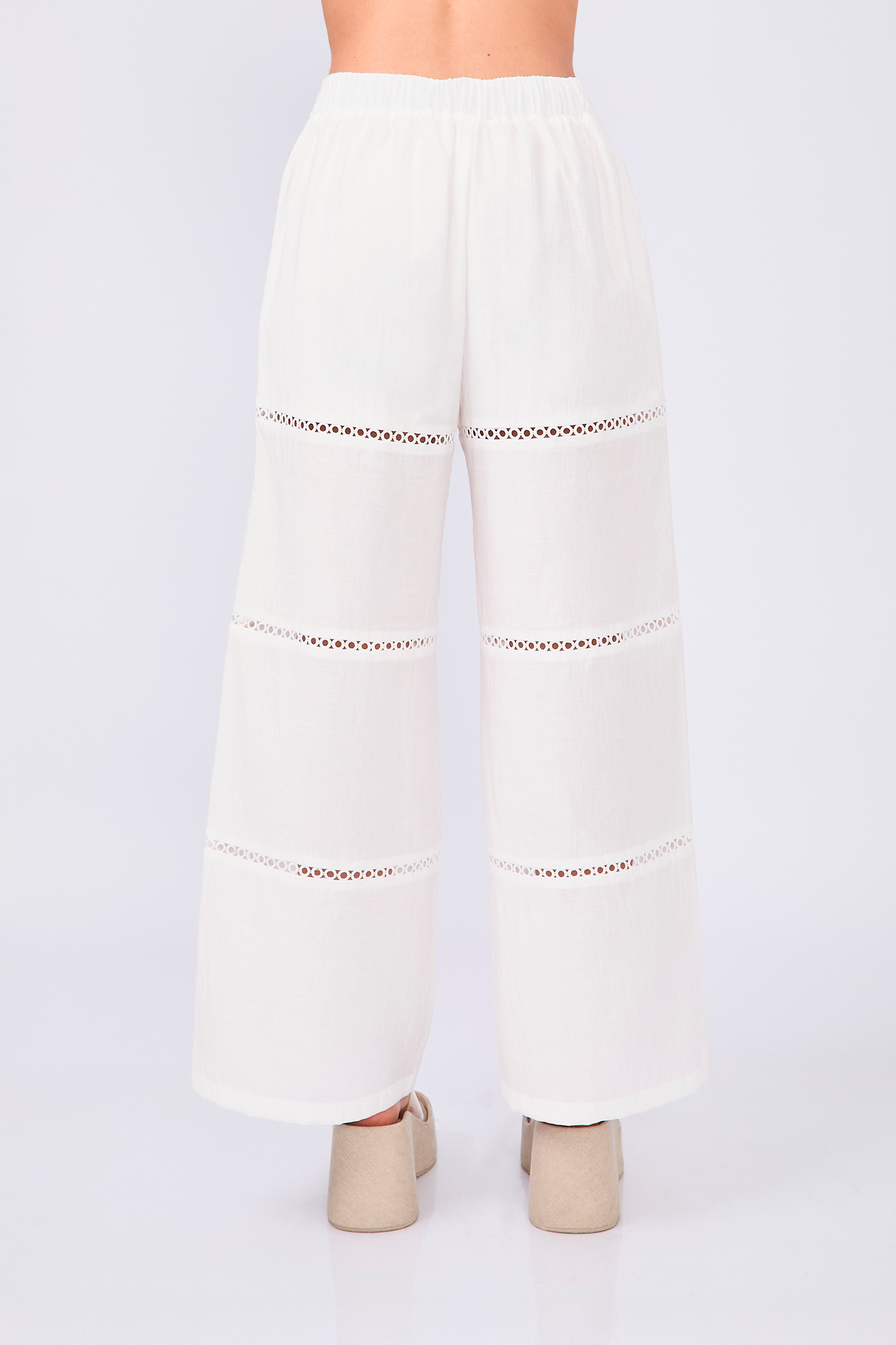 PANTALÓN PALAZZO CON DETALLES BORDADOS PERLA - LINA