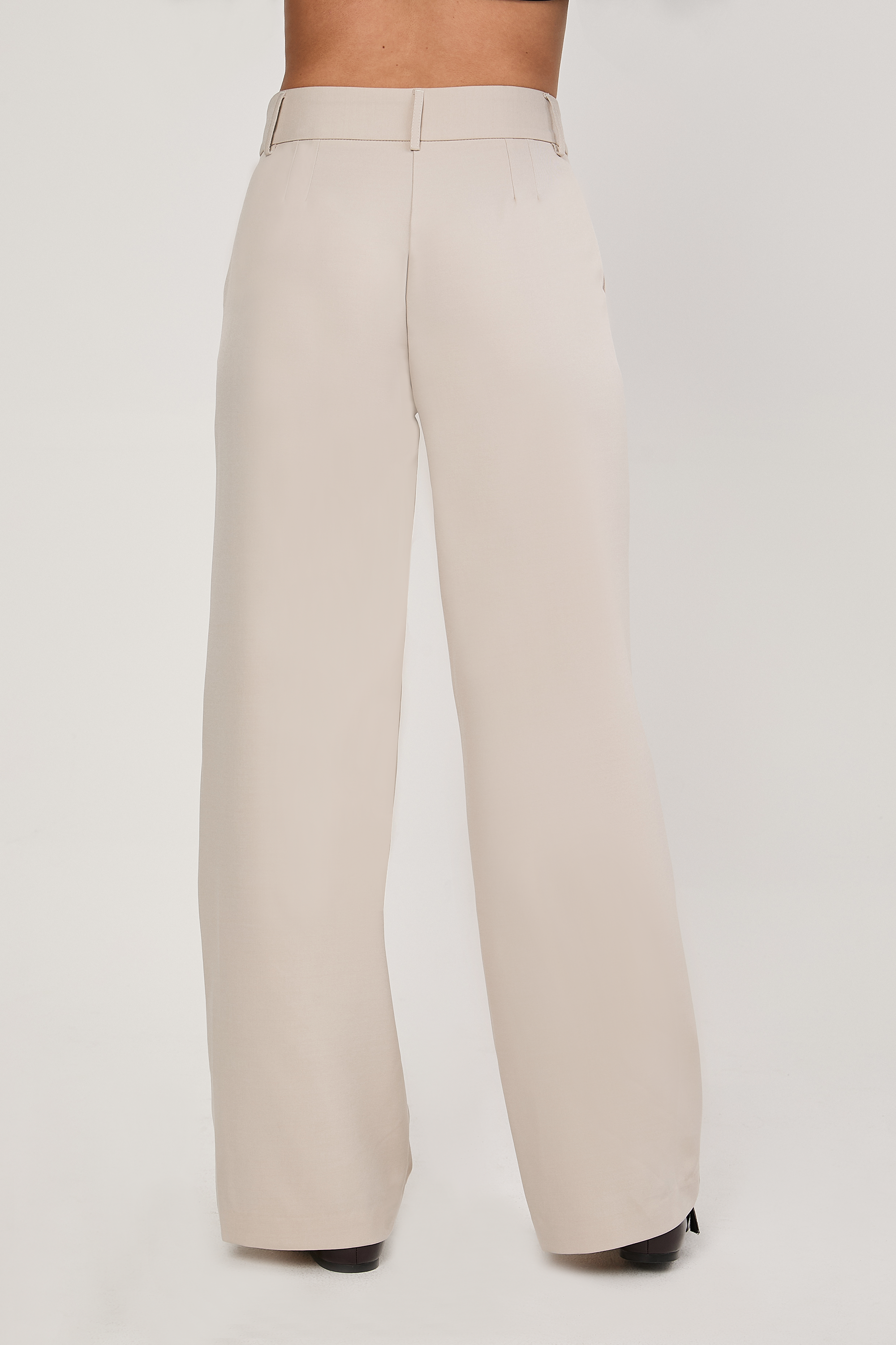 PANTALON SEMI PALAZZO CON BOLSILLOS LATERALES BEIGE - DHALIA