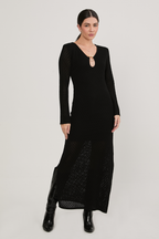 VESTIDO TEJIDO CON ESCOTE NEGRO - BALI