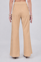 PANTALÓN FLARE SASTRE CON BOLSILLOS A LOS LATERALES CAMEL - ENROQUE