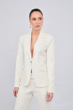 BLAZER SASTRERO ENTALLADO CON BOTON METALICO PERLA - KAJUN