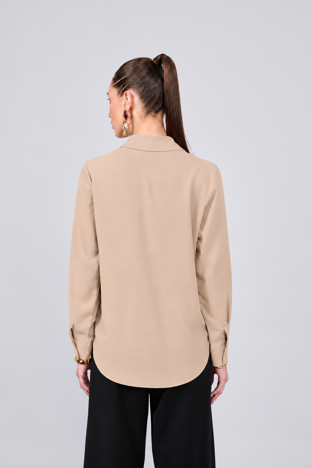 BLUSA MANGA LARGA CUELLO CAMISERO CAMEL - PARIS