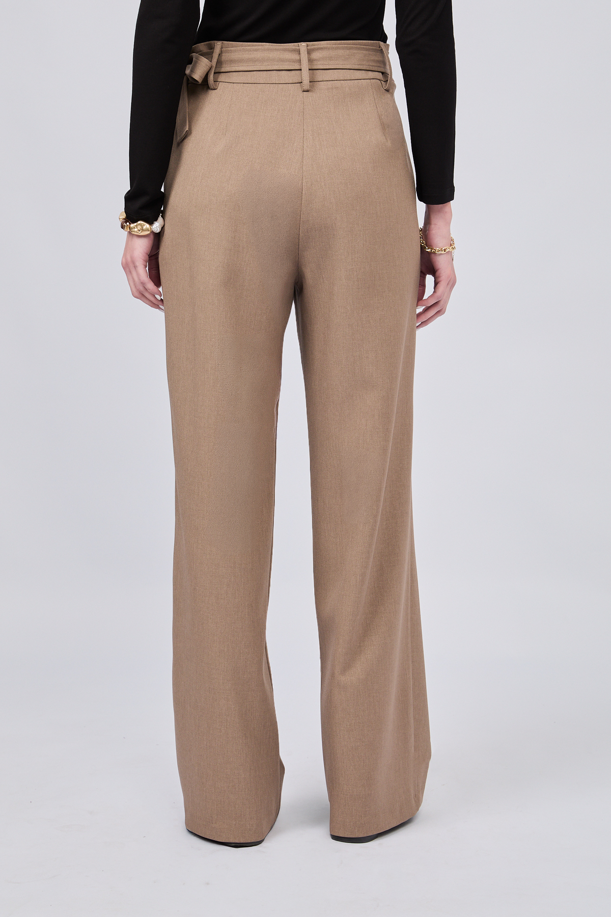 PANTALON SASTRERO DE PRETINA CRUZADA CON TIRANTES TOPO - ALFIL