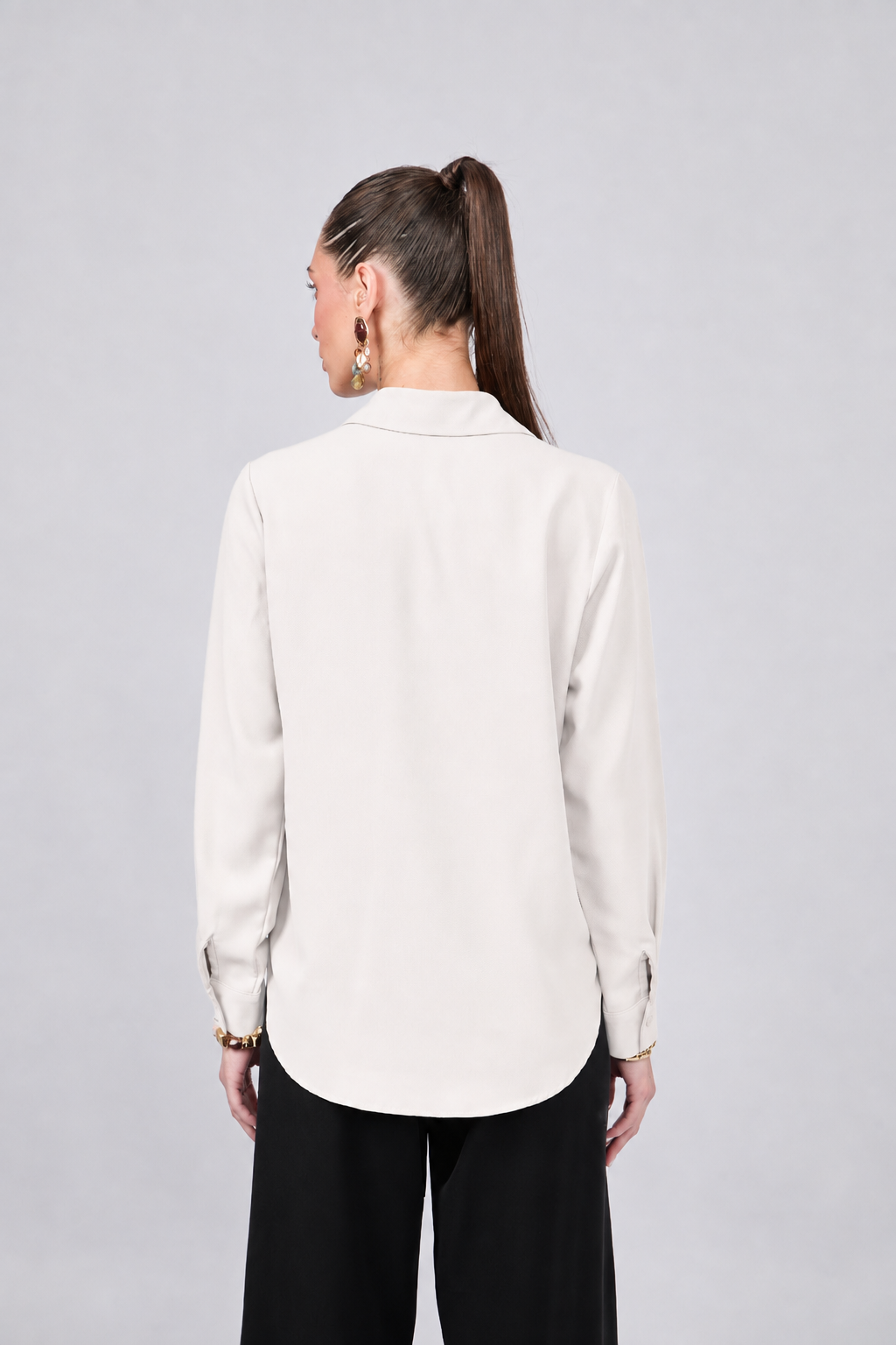 BLUSA MANGA LARGA CUELLO CAMISERO PERLA - PARIS [PRE-VENTA]