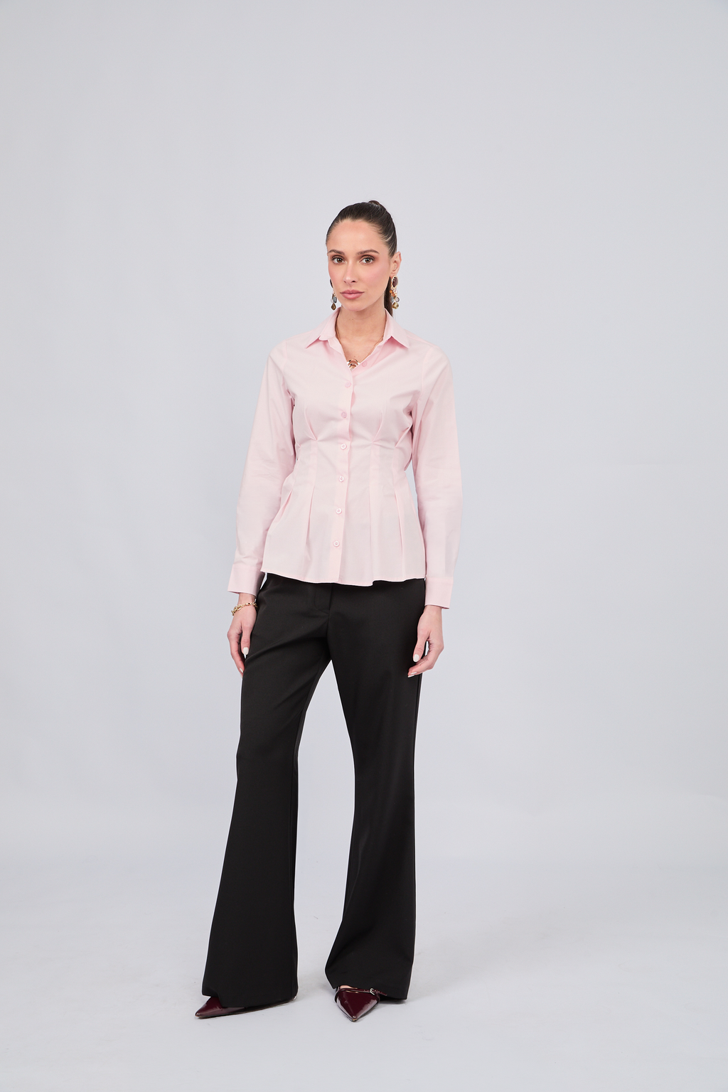 BLUSA CON CUELLO CAMISERO Y PINZAS DELANTERAS ROSA - ALFIL