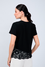 POLO DE MANGA CORTA CON DETALLE DE ENCAJE NEGRO - NEREA