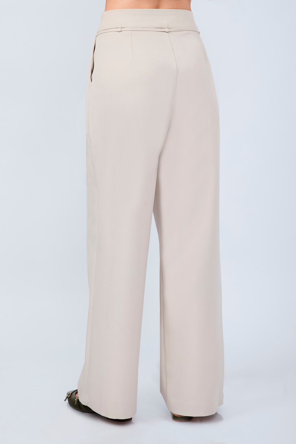 PANTALÓN SASTRERO CON LAZO Y PLIEGUES DELANTEROS BEIGE- MELISSA