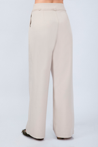 PANTALÓN SASTRERO CON LAZO Y PLIEGUES DELANTEROS BEIGE- MELISSA