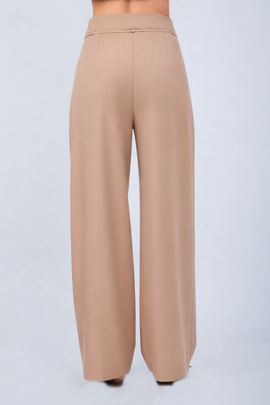 PANTALÓN SASTRERO CON LAZO Y PLIEGUES DELANTEROS CAMEL- MELISSA  [PRE-VENTA]