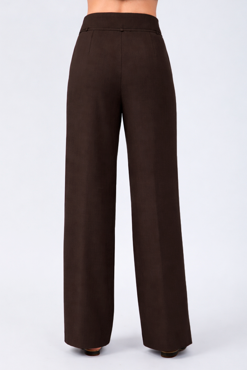 PANTALÓN SASTRERO CON LAZO Y PLIEGUES DELANTEROS MARRÓN- MELISSA