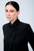 BLAZER ESTRUCTURADO CUELLO ALTO CRUZADO NEGRO - CELINE