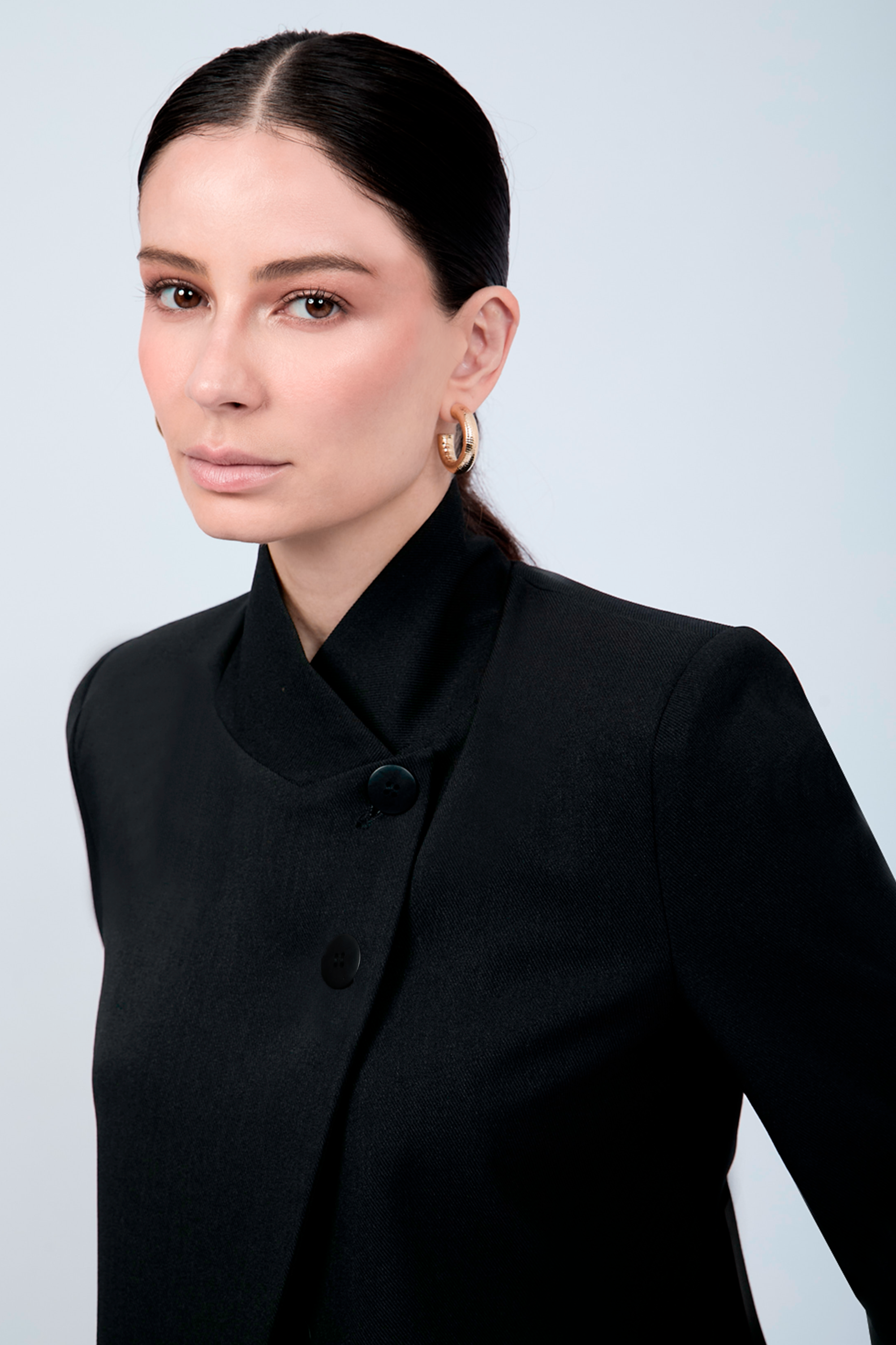 BLAZER ESTRUCTURADO CUELLO ALTO CRUZADO NEGRO - CELINE