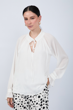 BLUSA DE GASA MANGA LARGA CON LAZO PERLA- ARIEL