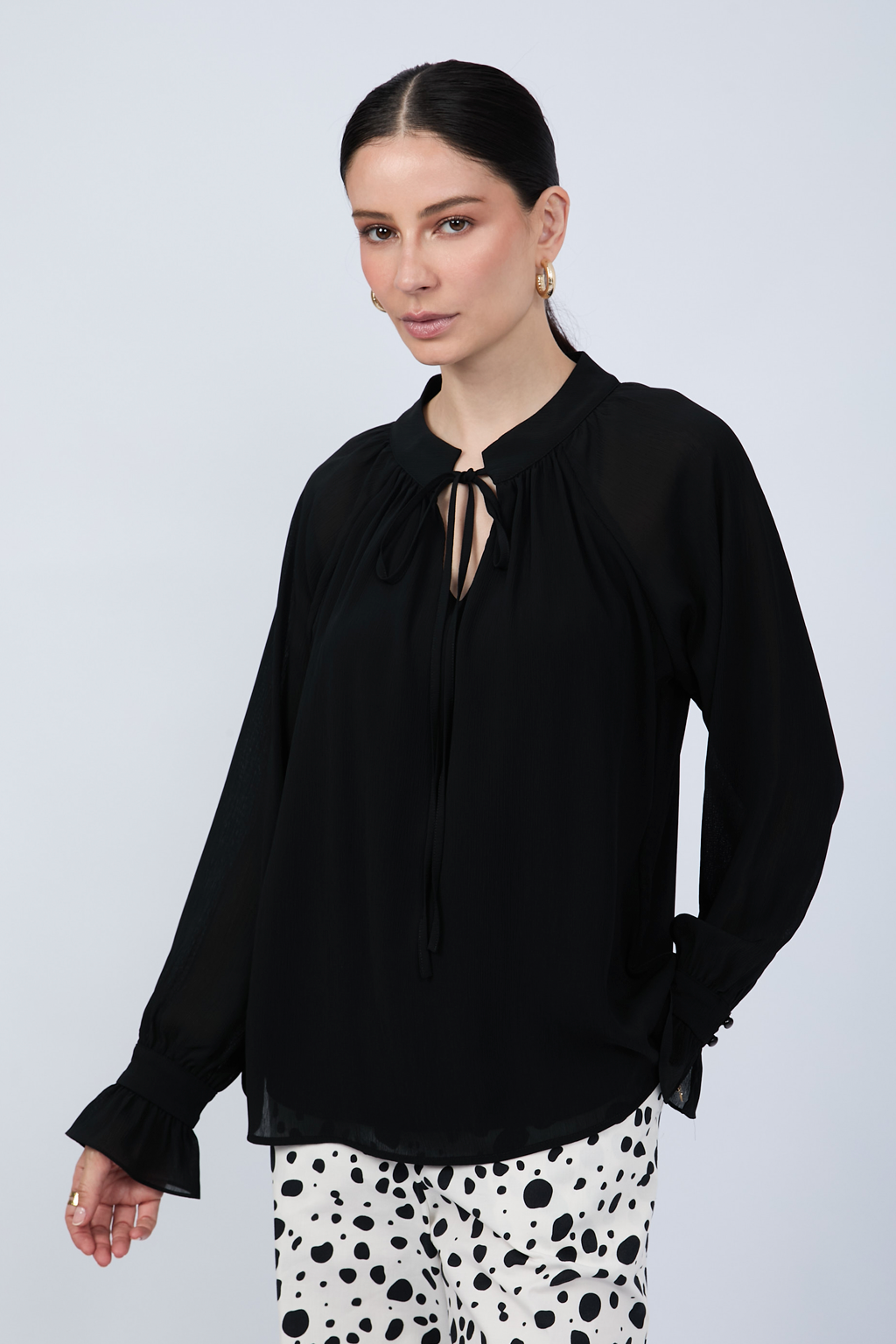 BLUSA DE GASA MANGA LARGA CON LAZO NEGRO - ARIEL [PRE-VENTA]