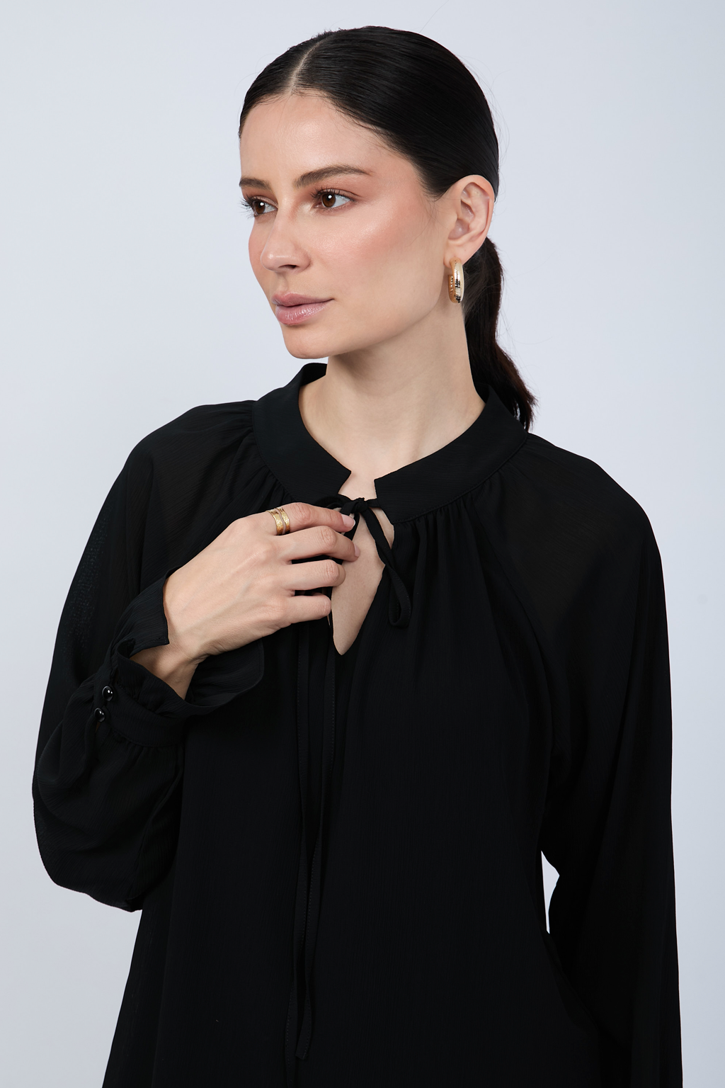 BLUSA DE GASA MANGA LARGA CON LAZO NEGRO - ARIEL [PRE-VENTA]