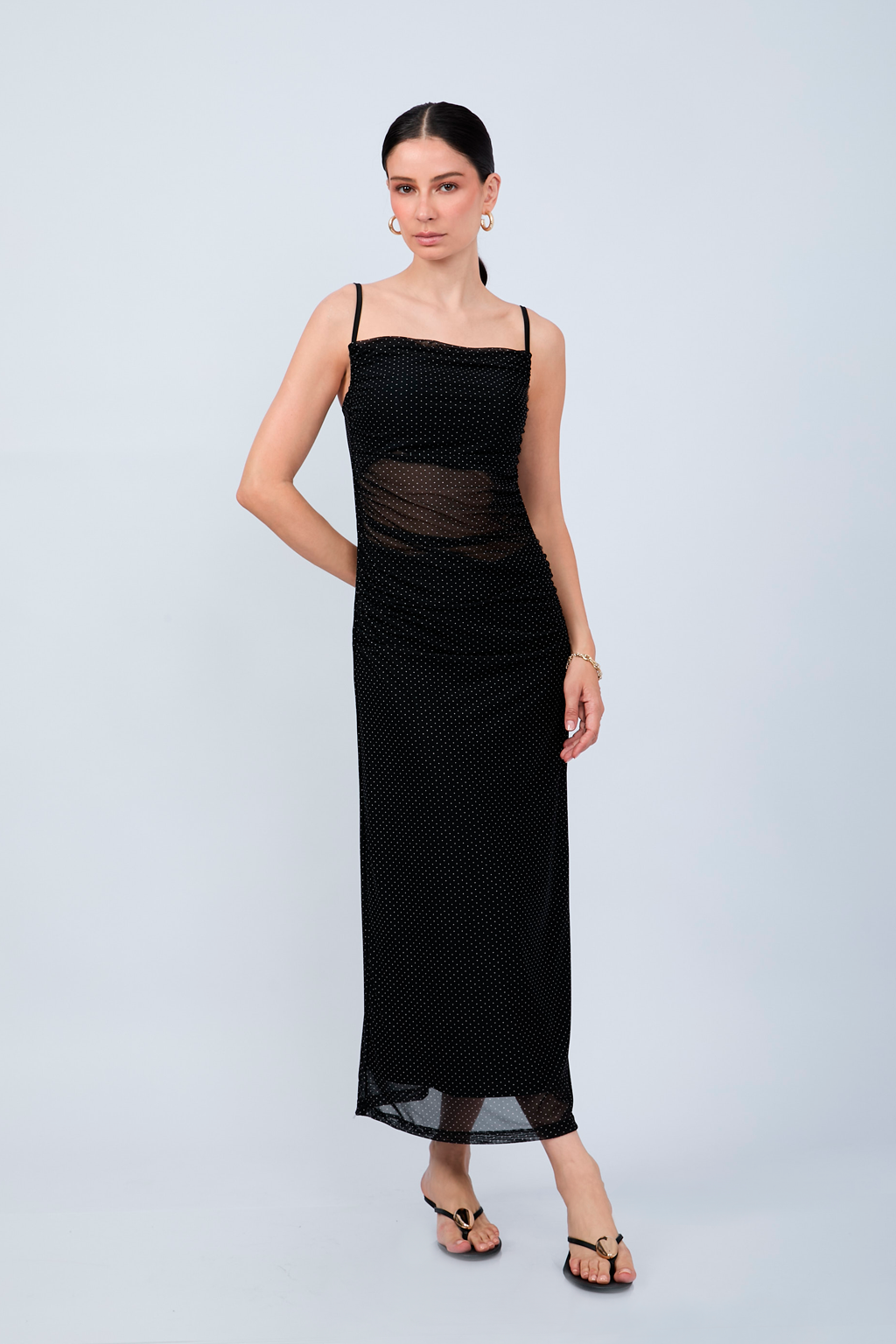 VESTIDO LARGO DE TIRAS CON DRAPEADO NEGRO PUNTOS PERLA - LEAH