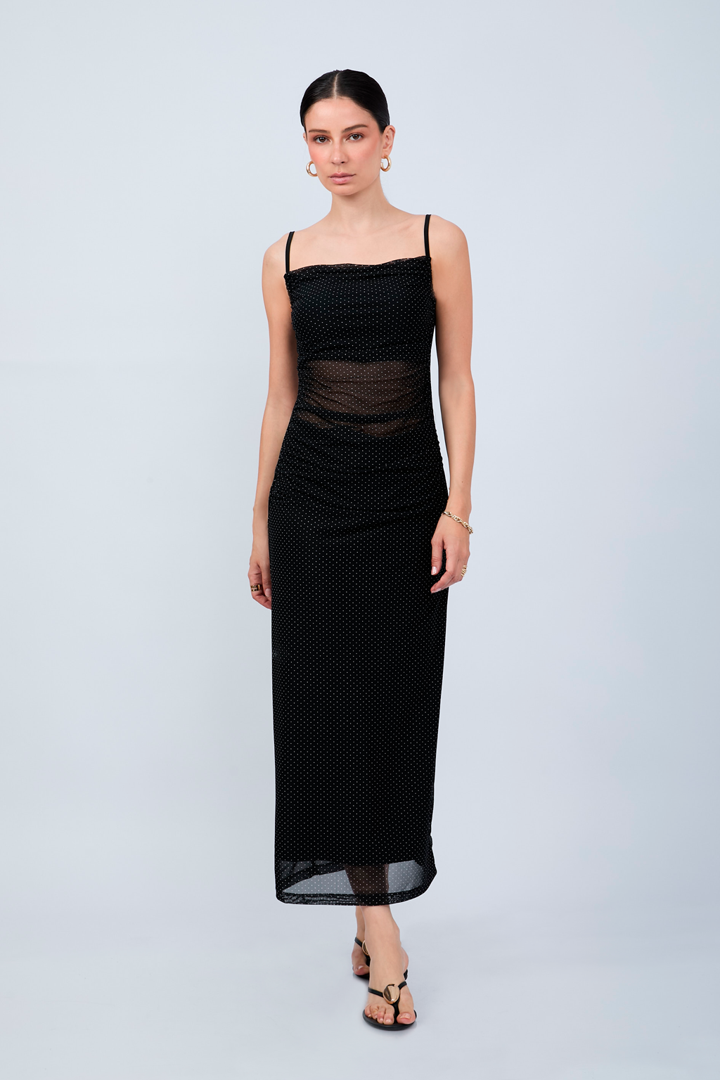 VESTIDO LARGO DE TIRAS CON DRAPEADO NEGRO PUNTOS PERLA - LEAH