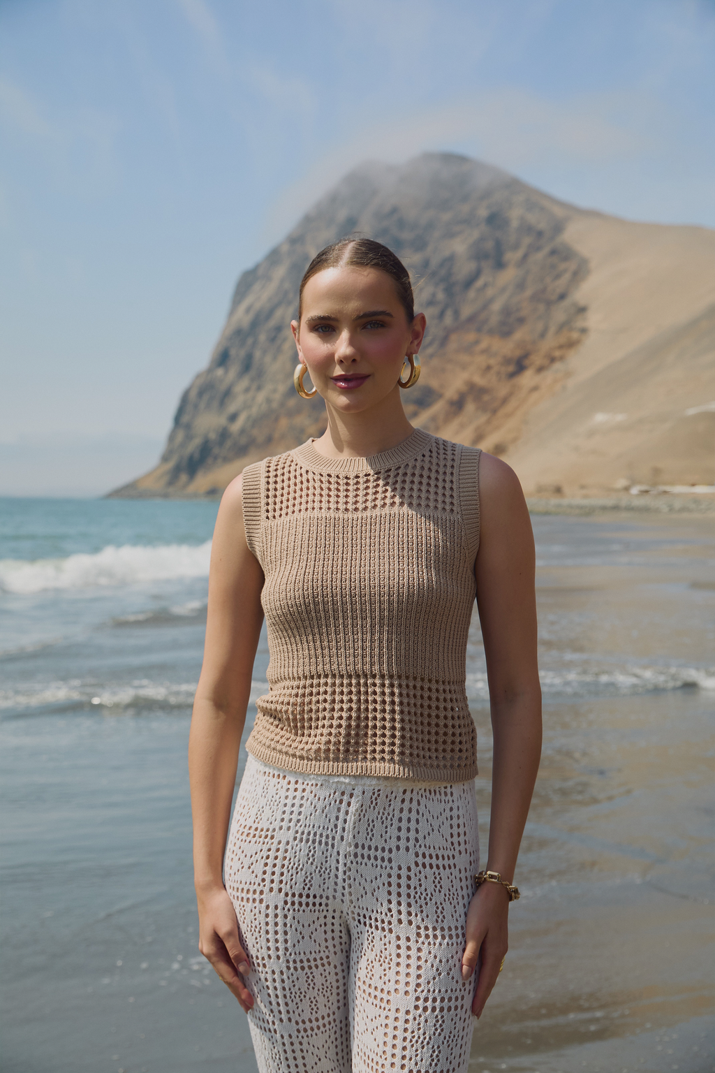 POLO TEJIDO SIN MANGAS DE ALGODÓN TOPO - NARA