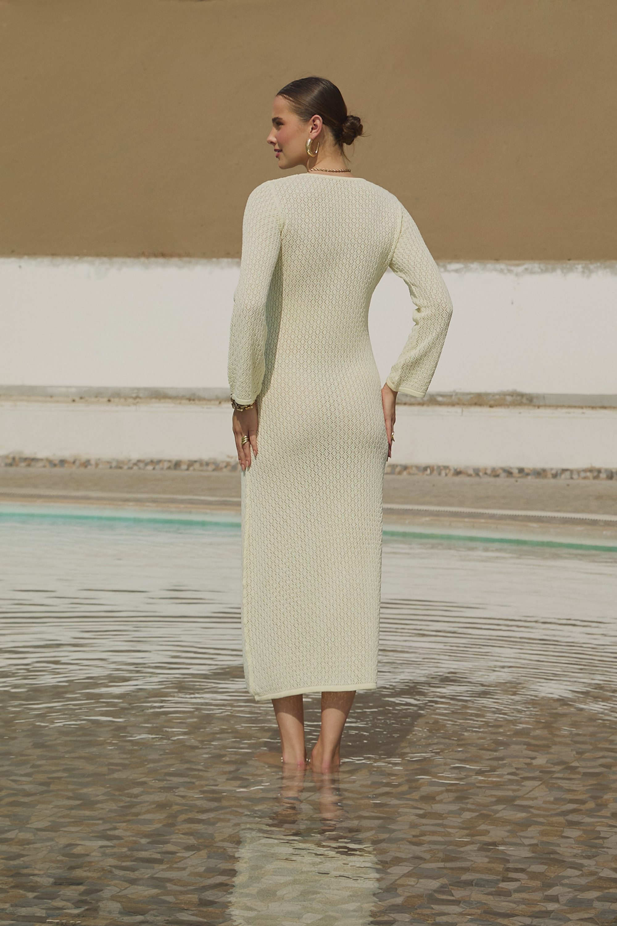 VESTIDO TEJIDO CON ESCOTE AMARILLO - BALI