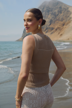 POLO TEJIDO SIN MANGAS DE ALGODÓN TOPO - NARA