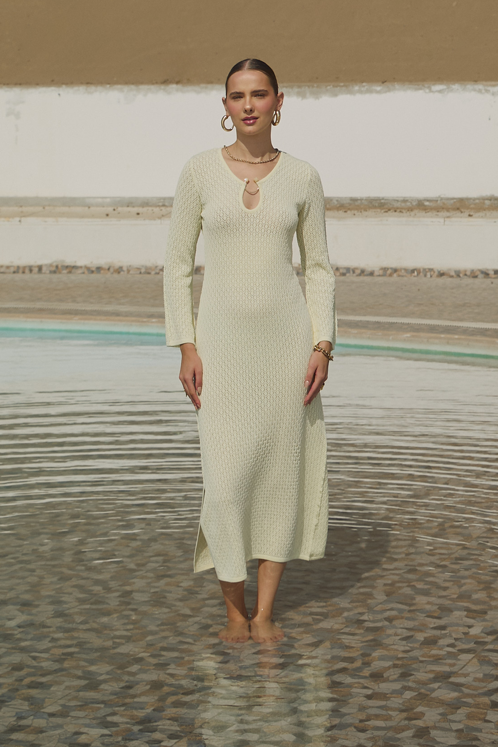 VESTIDO TEJIDO CON ESCOTE AMARILLO - BALI