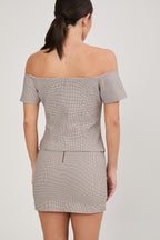 CHALECO OFF SHOULDER ENTALLADO PRINT PERLA Y BEIGE - NANCY