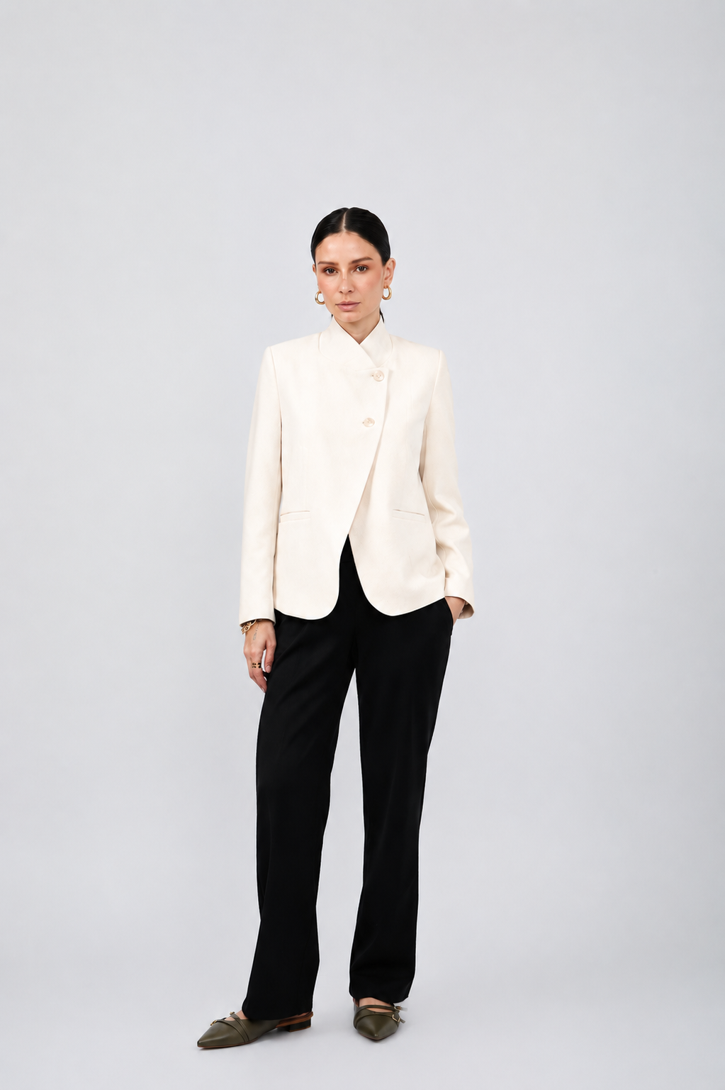 BLAZER ESTRUCTURADO CUELLO ALTO CRUZADO HUESO - CELINE