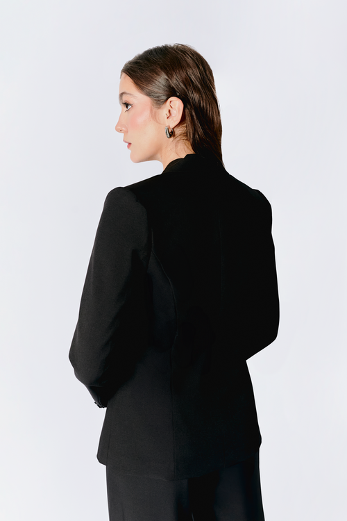 BLAZER CON BOLSILLOS FUNCIONALES NEGRO - GALA