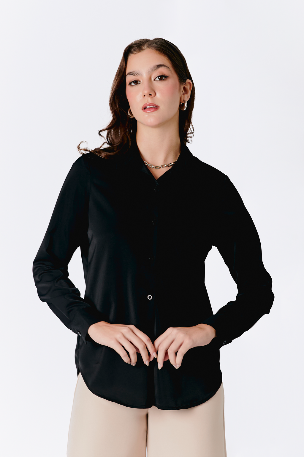 BLUSA MANGA LARGA CON BOTONES NEGRO - LORENA