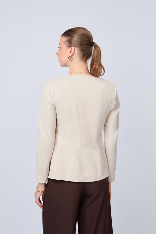 BLAZER CON ESCOTE V BEIGE- CAMELIA