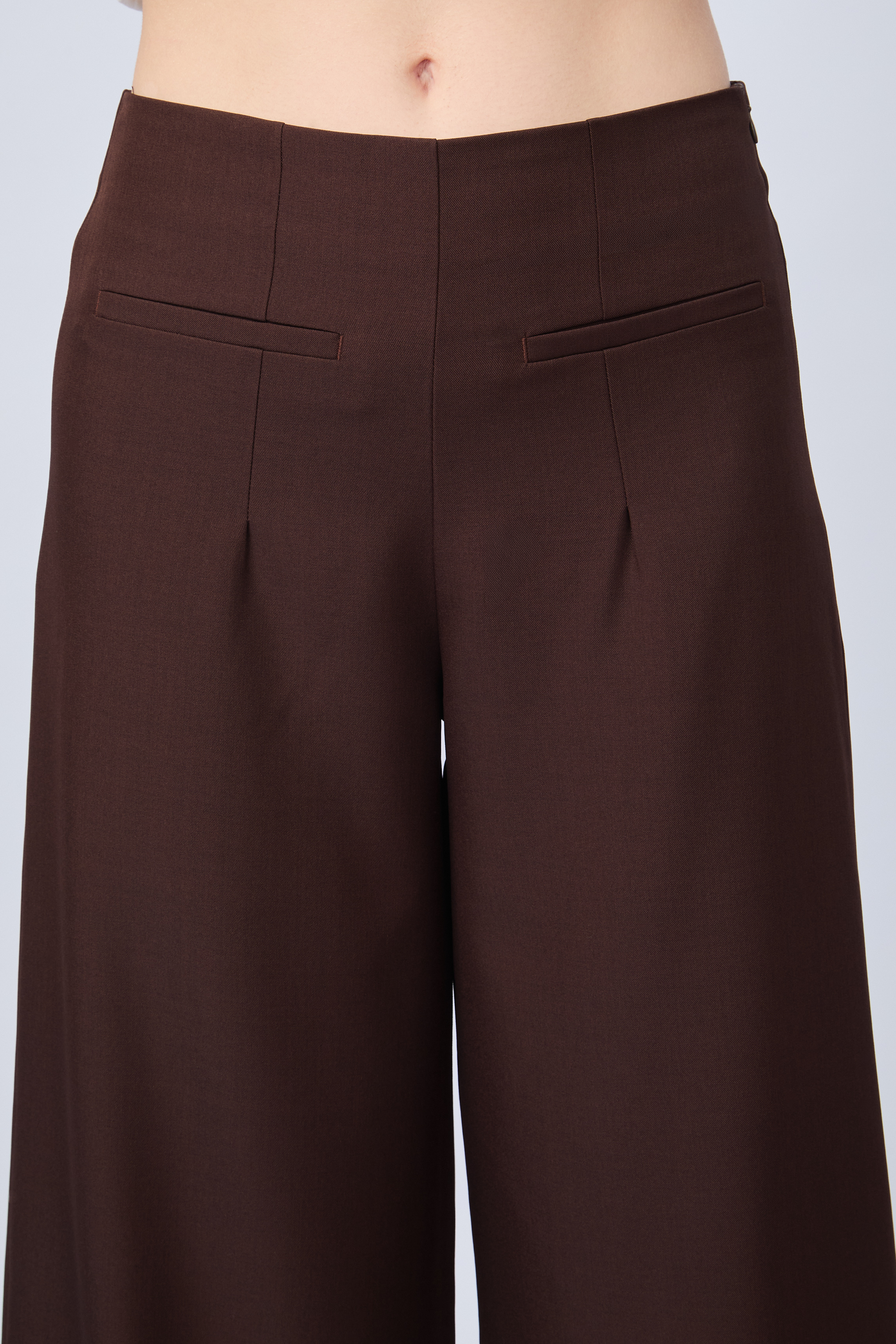 PANTALÓN SASTRERO A LA CINTURA MARRÓN - MISHKY