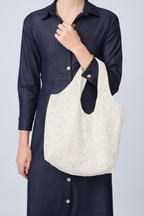 CARTERA DE ENCAJE CON FORRO INTERIOR