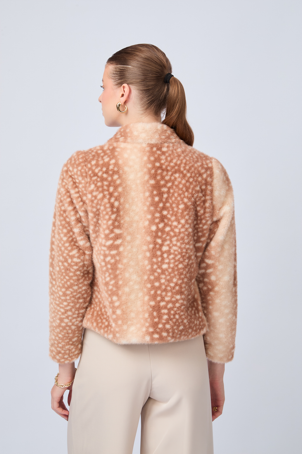 CASACA ESTAMPADA CON BROCHE OCULTO Y BOLSILLOS INTERNOS - BAMBI
