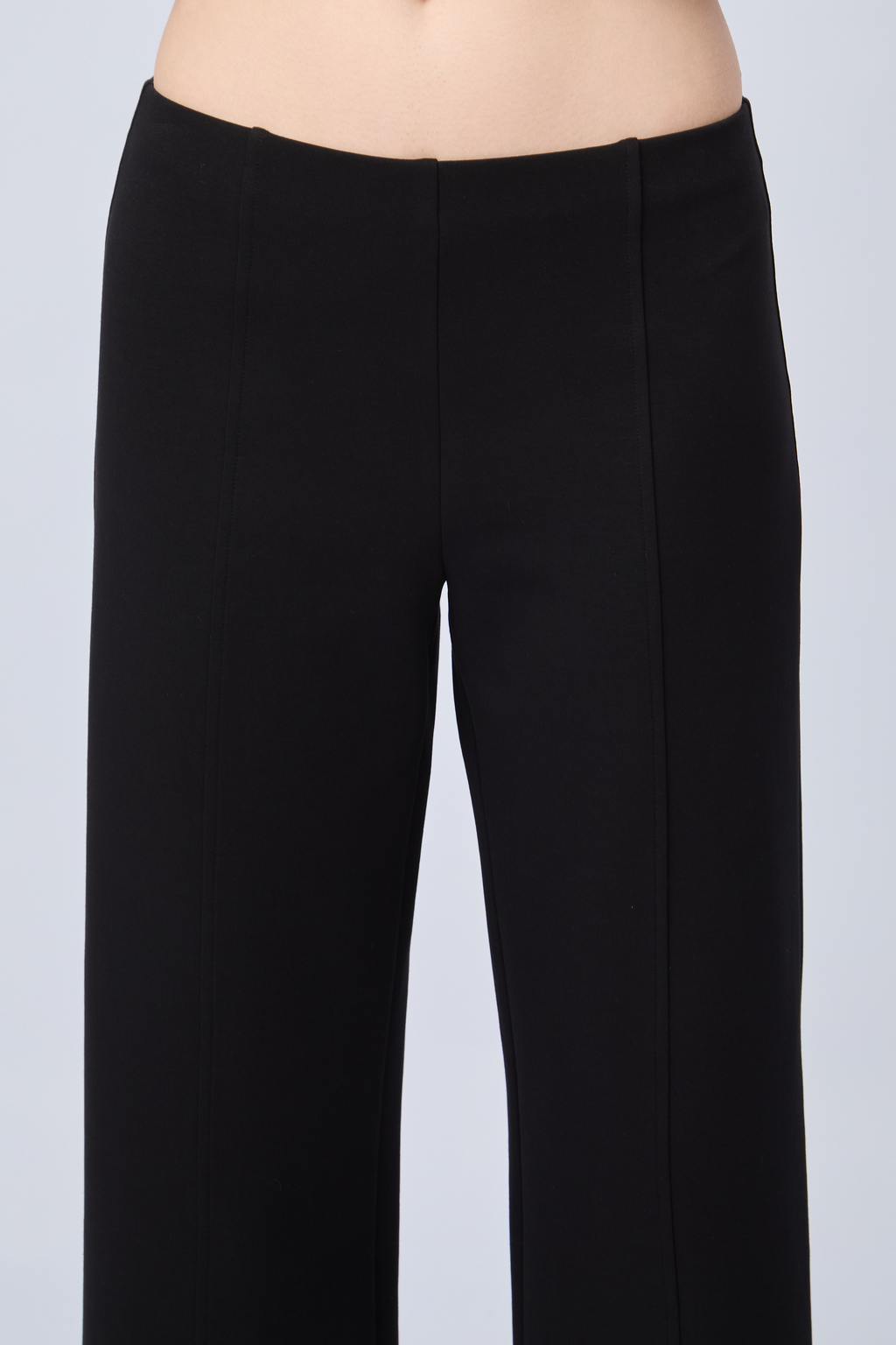 PANTALÓN DE TIRO ALTO CON PRETINA ELASTICADA NEGRO - ELOISE