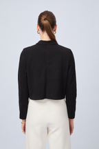 CASACA CORTA CON CUELLO CAMISERO NEGRO - AMALIA