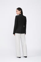 Blazer cruzado con solapa y bolsillos negro - Daphne