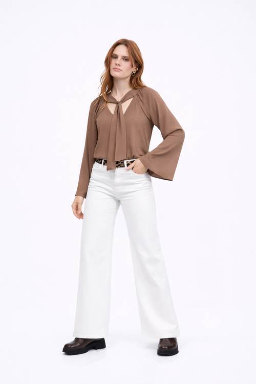 Blusa cuello V con lazo para amarrar cocoa - Alice