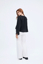 Blusa cuello V con lazo para amarrar negro - Alice